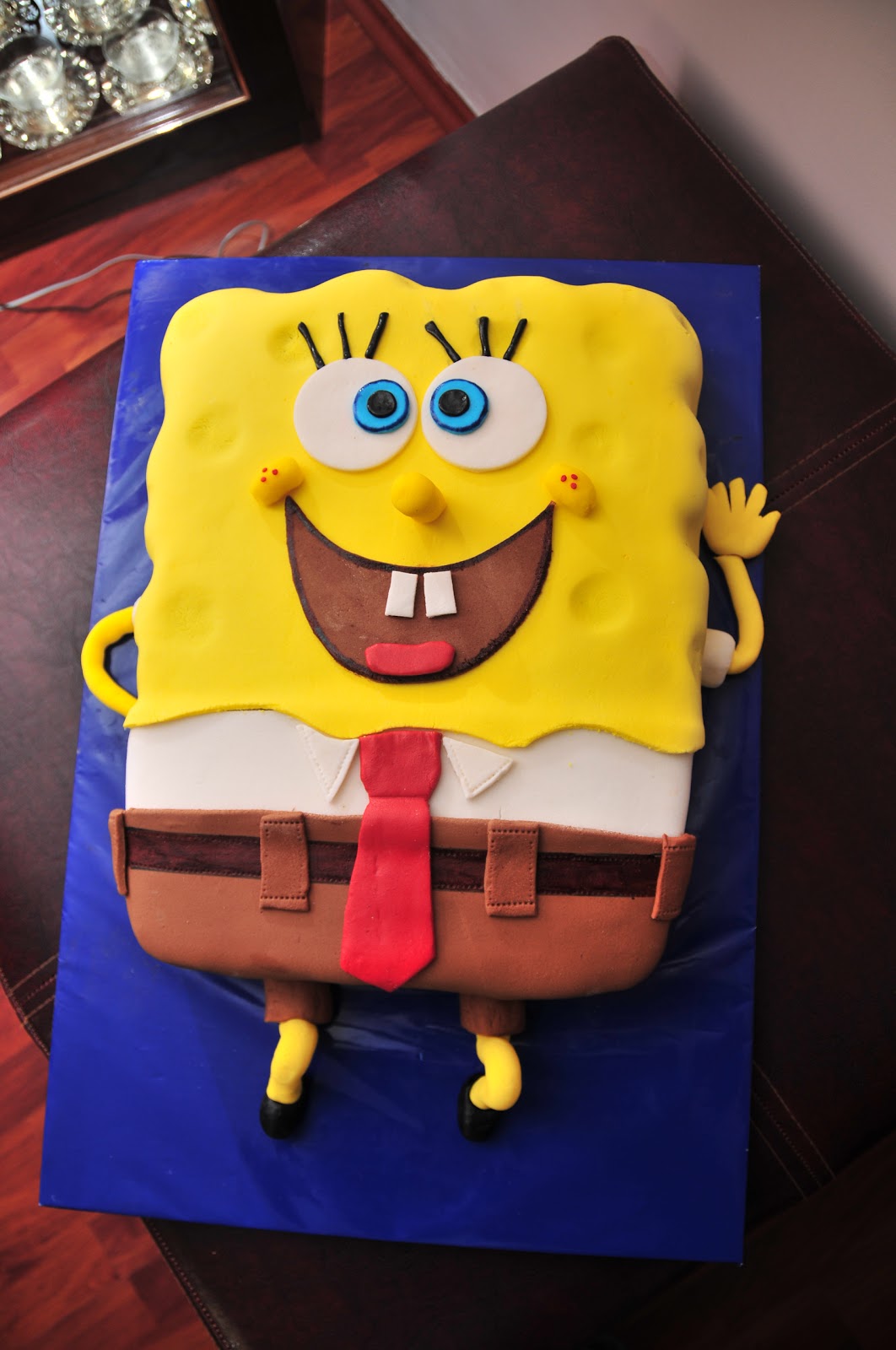 İpek Butik Pasta ,Çikolata ve Kurabiye sünger bob {sponge bob} pasta