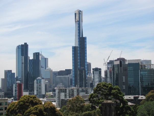 [20058_1312839147514_1426736477_30848266_2819609_n.jpg]