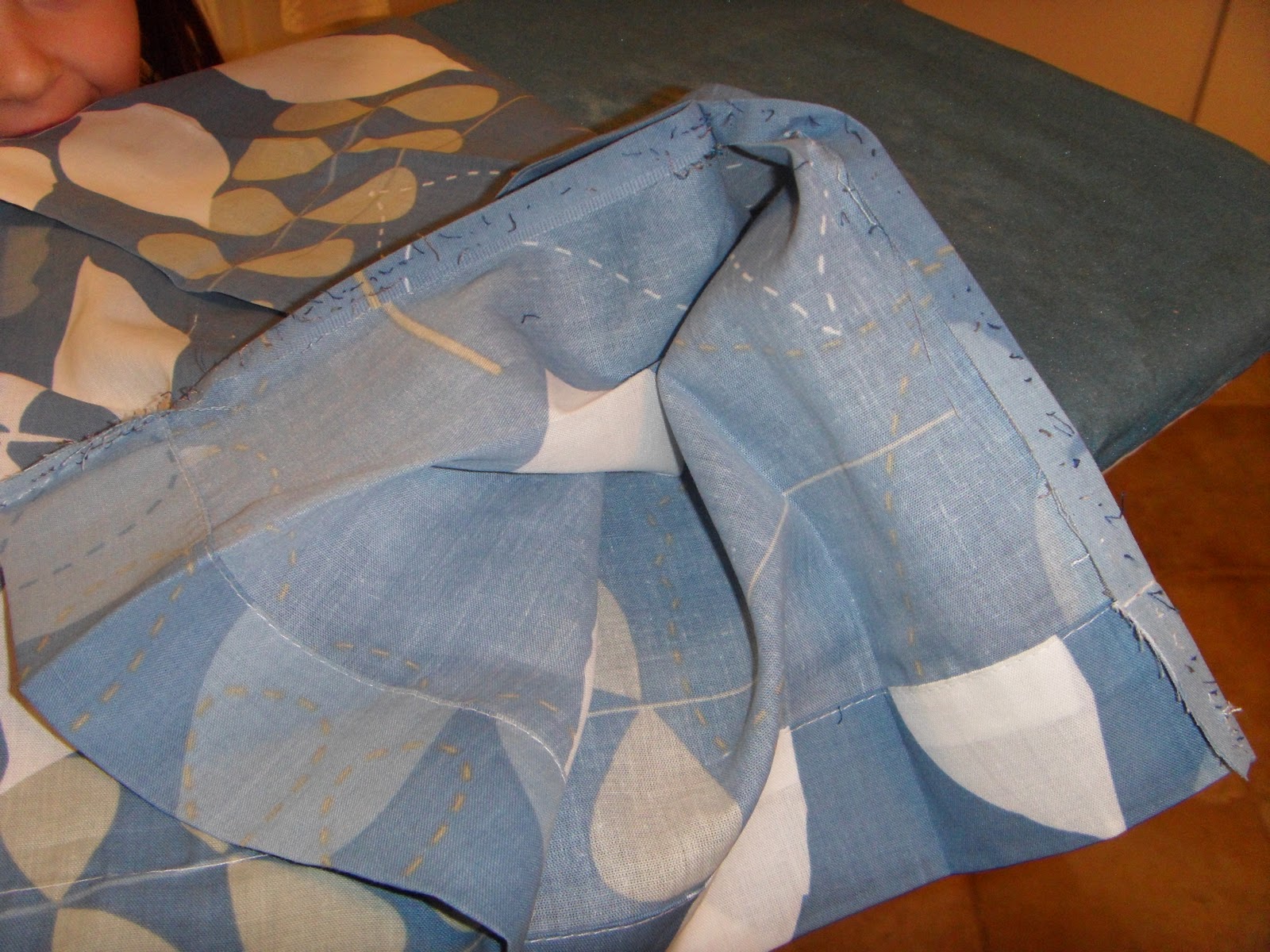 Around the World in Eighty Crafts....... NoSew Cafe Curtains from