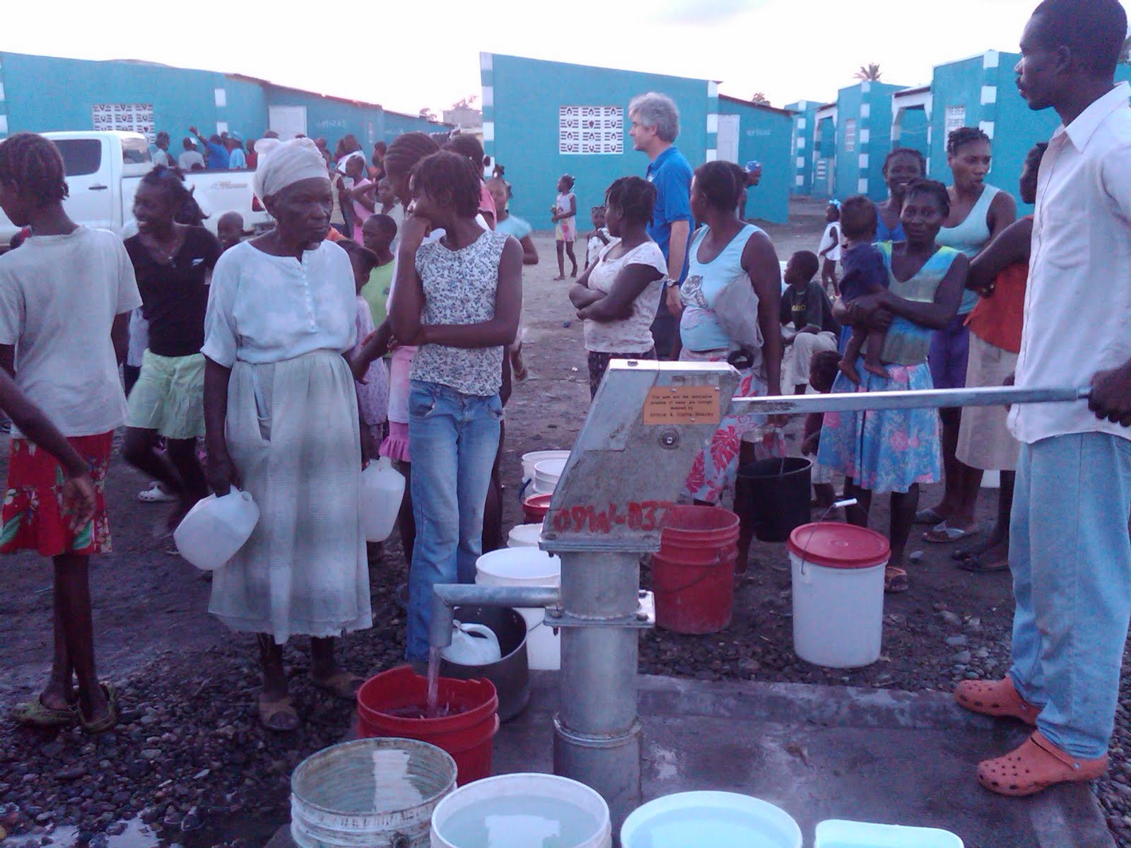 [=?utf-8?B?SU1HMDAwNjUtMjAwOTEyMDItMTY1OC5qcGc=?=-723349]