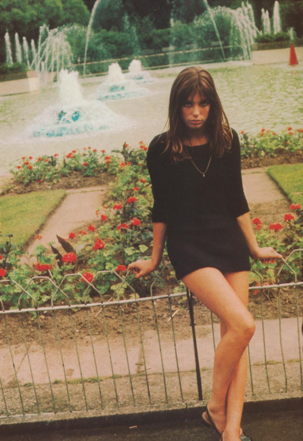 http://4.bp.blogspot.com/_unV7njOD7Ms/TUx0FAYZpMI/AAAAAAAAAP4/0MYb3NqCyk4/s1600/jane-birkin-011.jpg