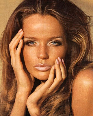 60s eyes 60s makeup style. 60s eyes