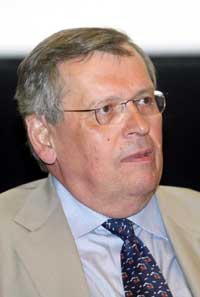 [stefanos_manos.jpg]