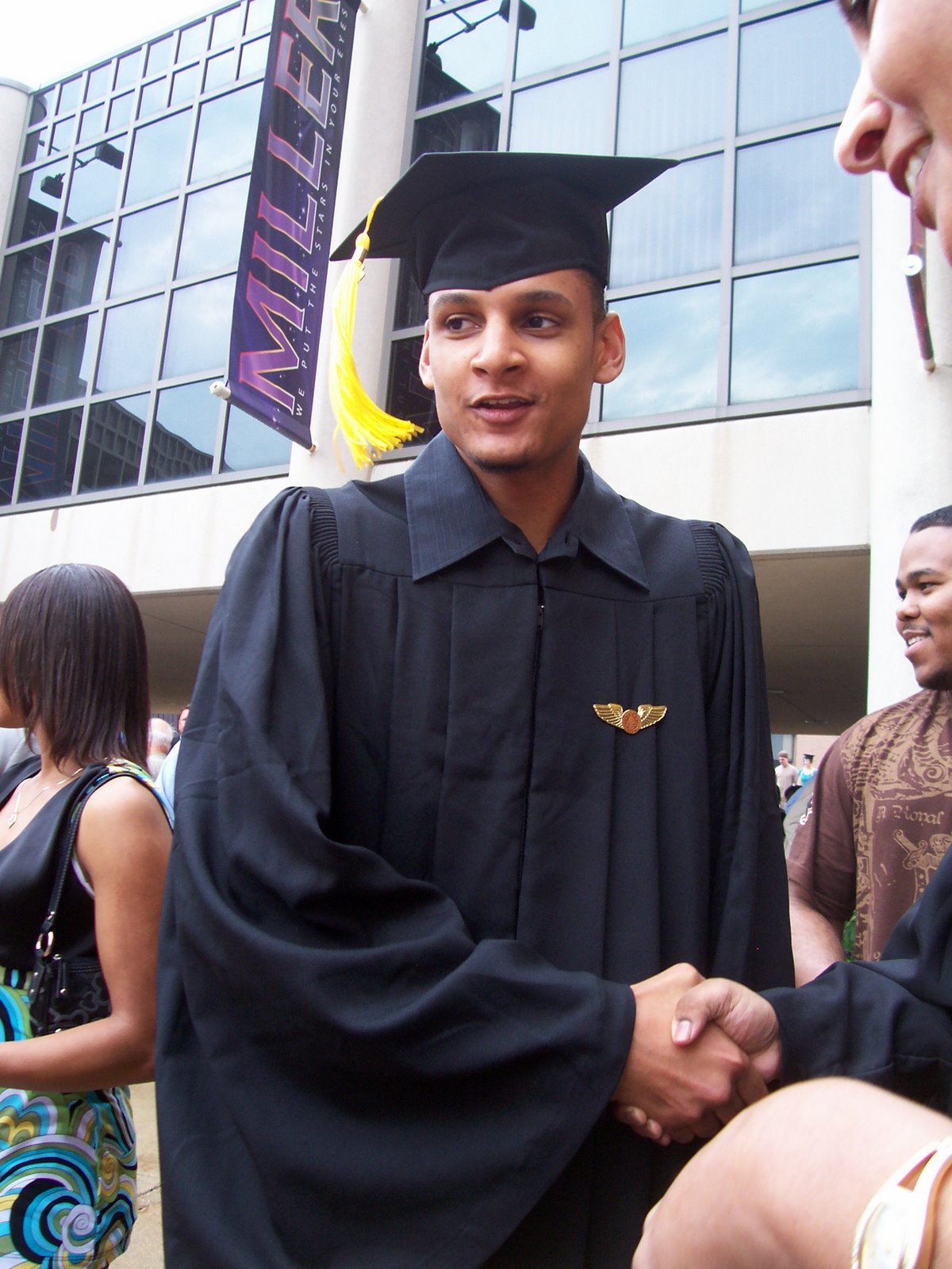 [200904+brandon's+graduation+005.JPG]