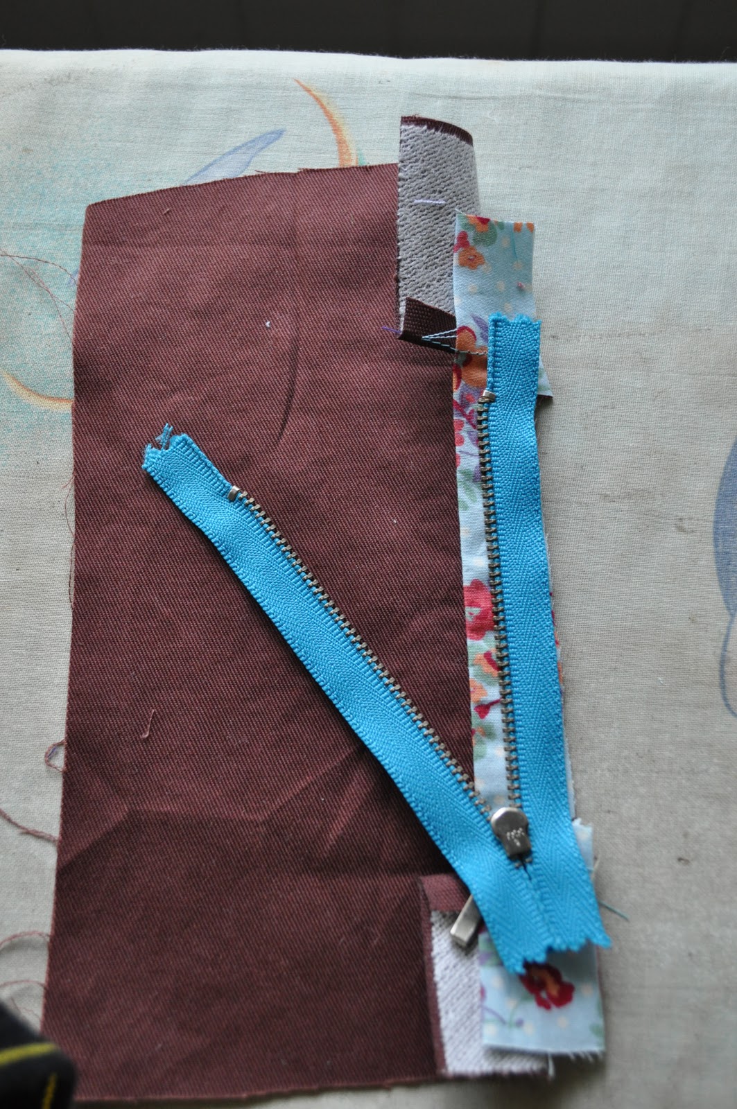 Bloom's Endless Summer Zippered welt pocket in a side seam