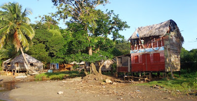 houses on quinn beach, monkey point