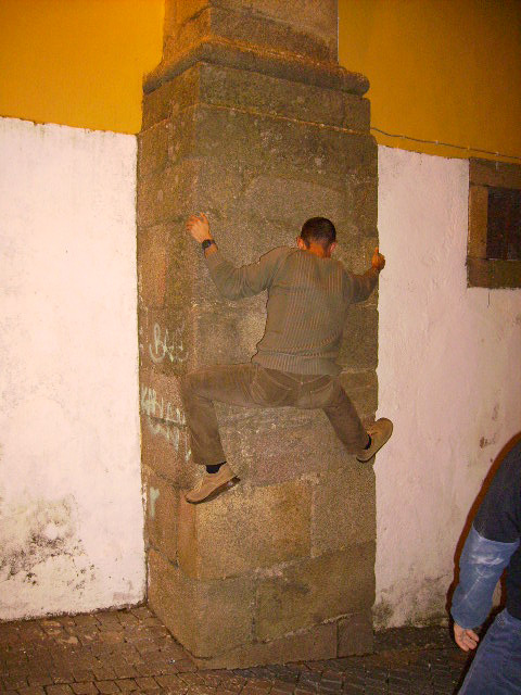 [PICT1085.JPG]