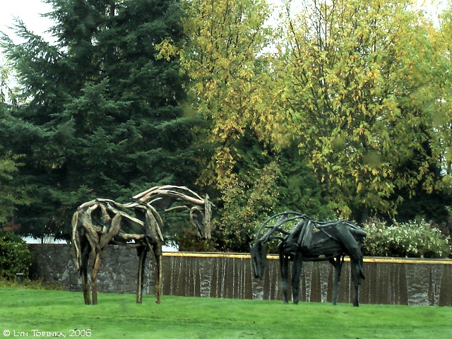 [butterfield_horse_sculptures_2006.jpg]
