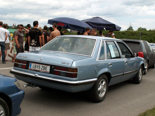 [opel-senator-02.jpg]