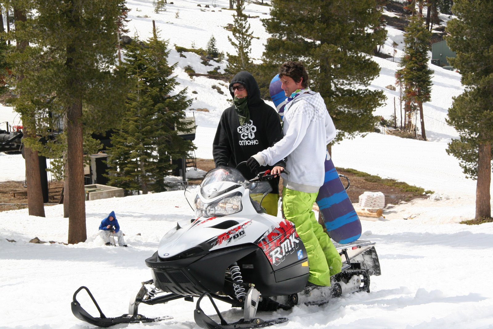 [TR_HM_Sledding.JPG]