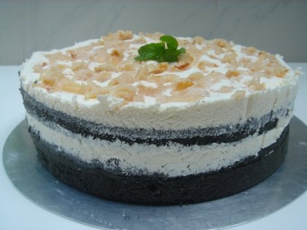 [Bamboo+Charcoal+Honey+Soya+Mousse+Cake+1.jpg]