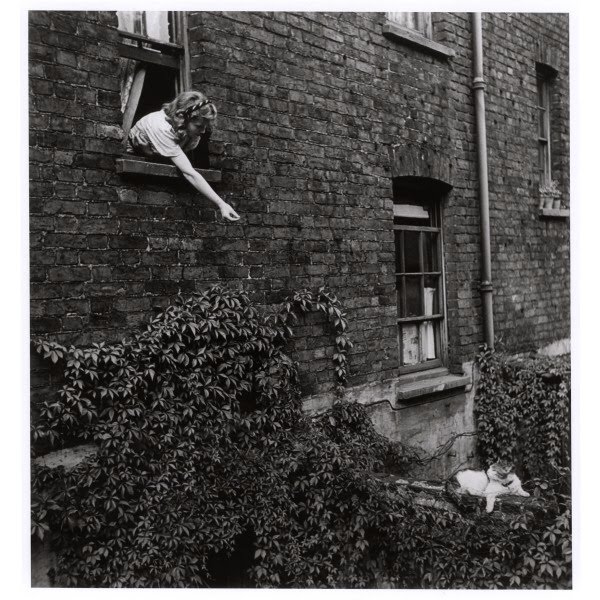 [RobertCapa.jpg]