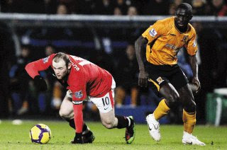 Manchester United very to close to the Leader Chelsea