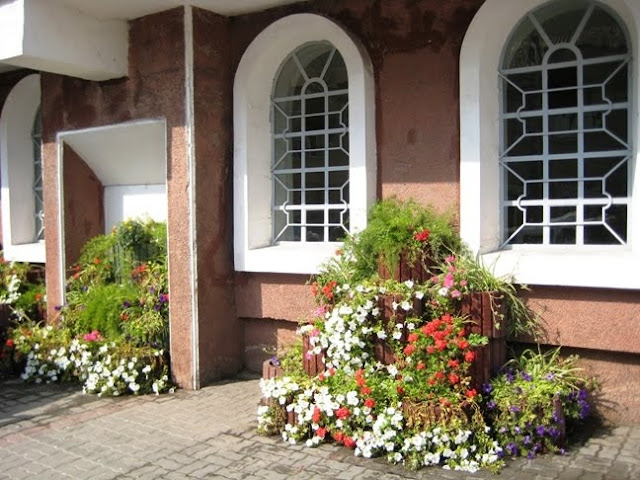 Ternopil Ukraine Flowers Bus Stop By The Church
