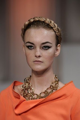 Oscar De La Renta Spring Summer 2010 Tymoshenko Like Braid