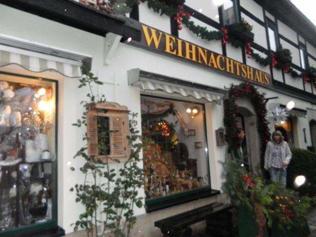 Christmas shop Miss Kris in Germany: Christmas Decorations in Germany