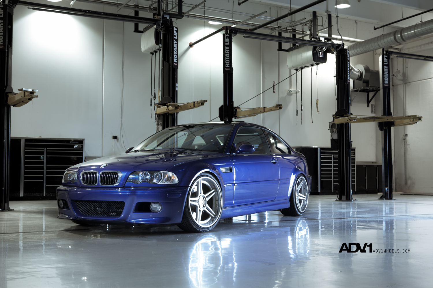 http://4.bp.blogspot.com/_v5h2qxDB1io/TTv2zn_4rbI/AAAAAAAABgc/7pQ_gIpqubI/s1600/BMW%2BM3%2BE46.jpg