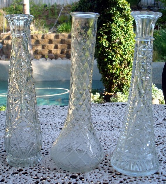 Crafting on a Budget DIY Upcycle Glass Vases
