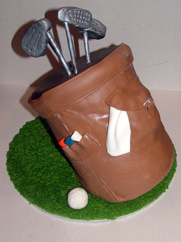 A Piece of Cake Golf Bag Cake
