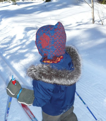 Ravelry: Mittens on 2 Needles pattern by Patons