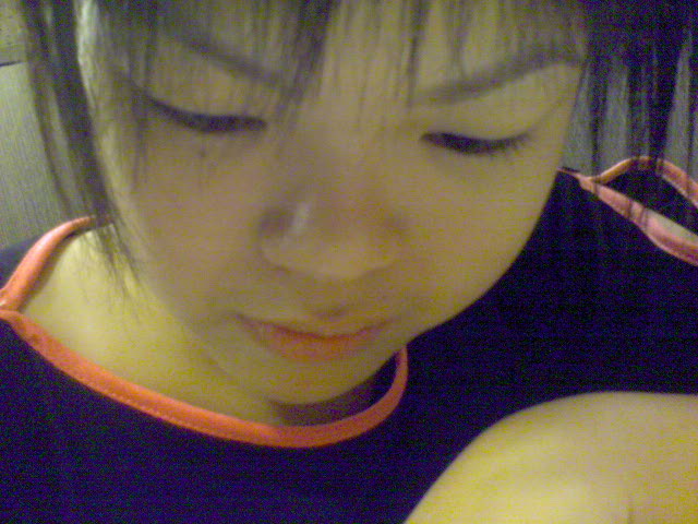 [this+is+me..lolx...JPG]
