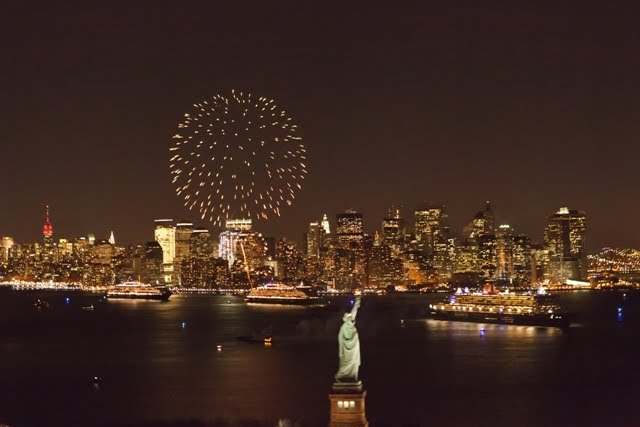 maiden call in New York, meeting for a historic Cunard Royal Rendezvous. maiden call in New York, meeting for a historic Cunard Royal Rendezvous.