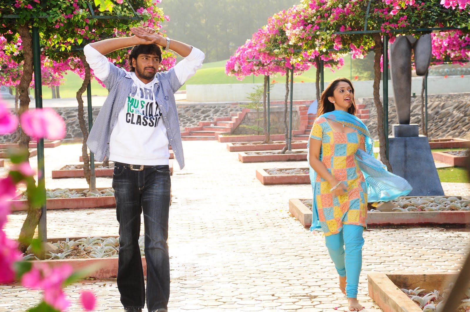 [Betting-bangarraju-movie-stills9.jpg]