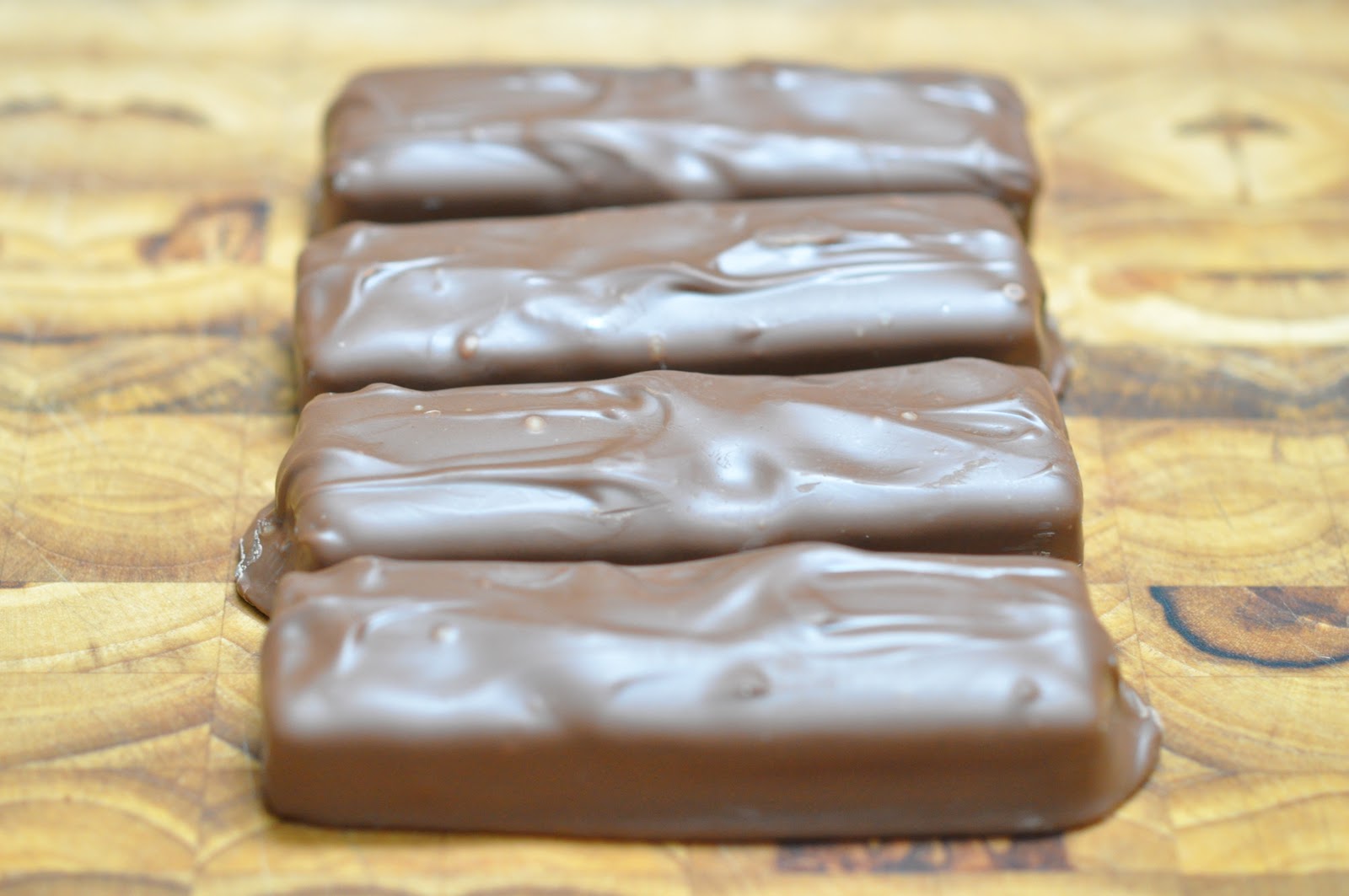 teasespoon of sugar Mars Bar Squares