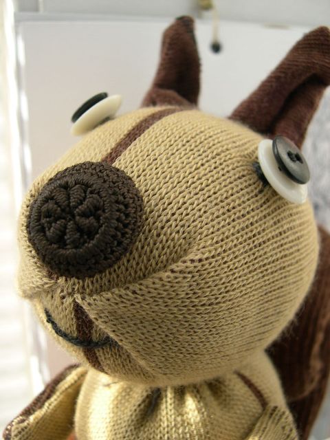 [squirrel_newface2.JPG]