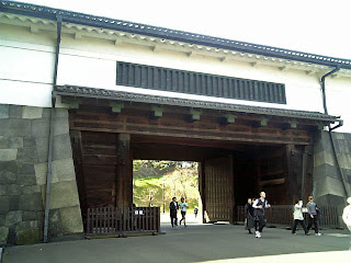 soto sakurada mon (gate)
