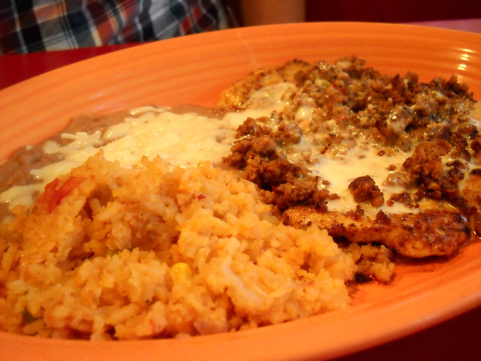 Food vs. Face Las Piramides Huber Heights, Ohio