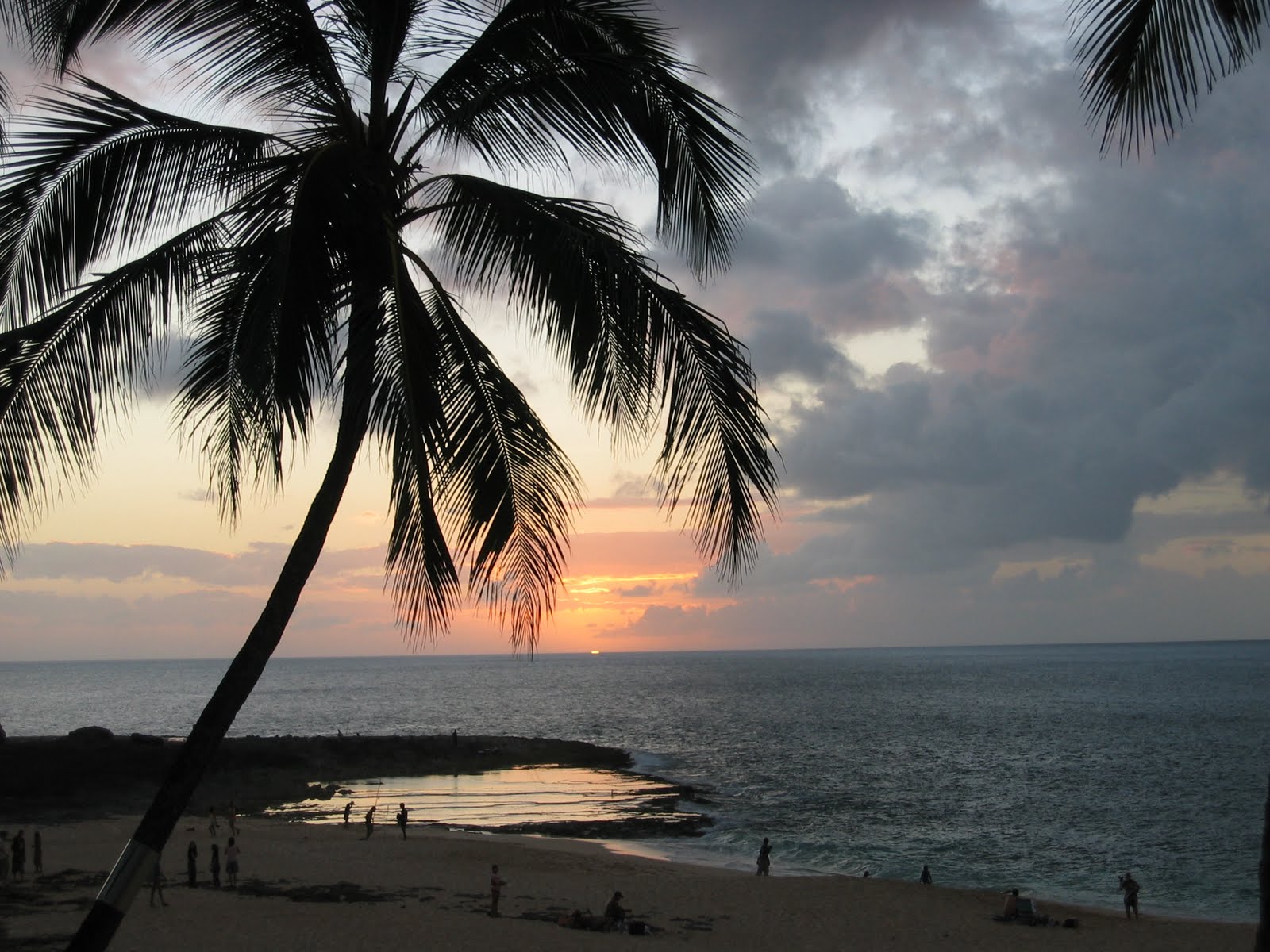 [Explore-Nature-Oahu-sunset.JPG]