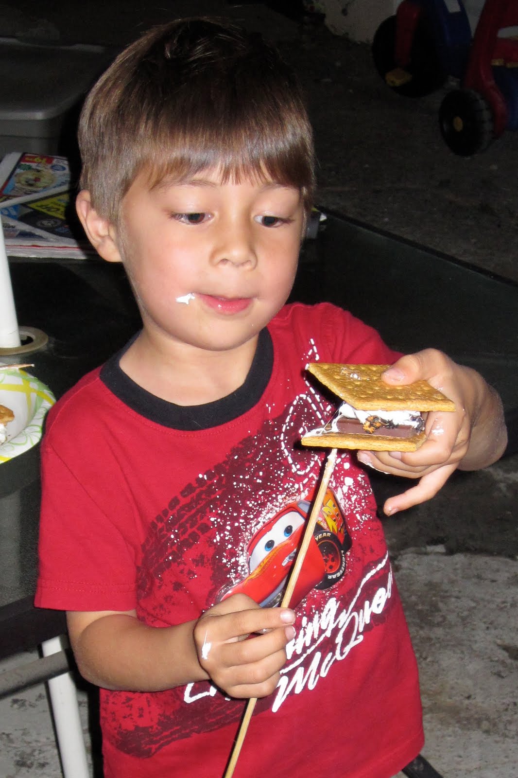 [Fun-Friday-Backyard-Campfire-Smore.JPG]