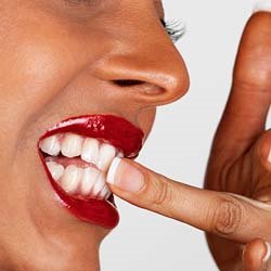 [teeth-whitening.jpg]