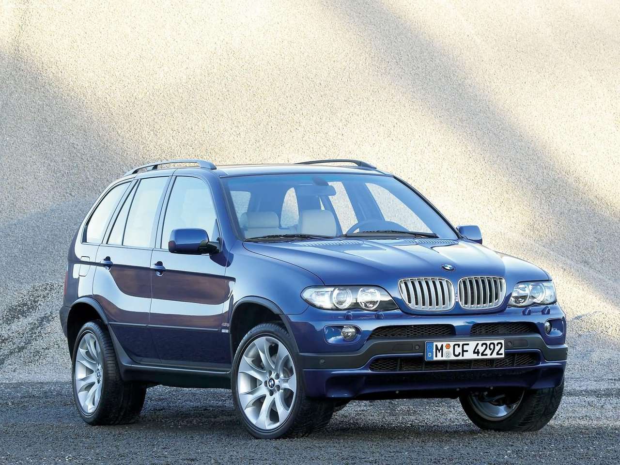 http://4.bp.blogspot.com/_vPMjJG-enrk/TAqQq1WUx7I/AAAAAAAACs8/tCdDj8bMBCs/s1600/BMW-X5_4.8is_2004_1280x960_wallpaper_01.jpg