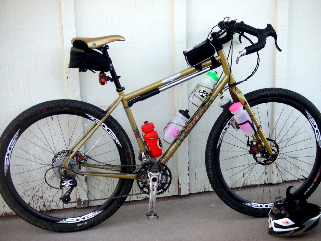 be Salsa Cycles Vaya,