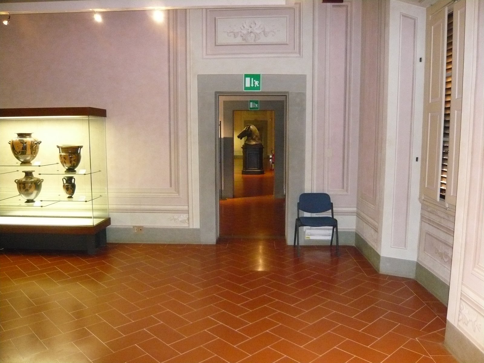 [L1010353.JPG]