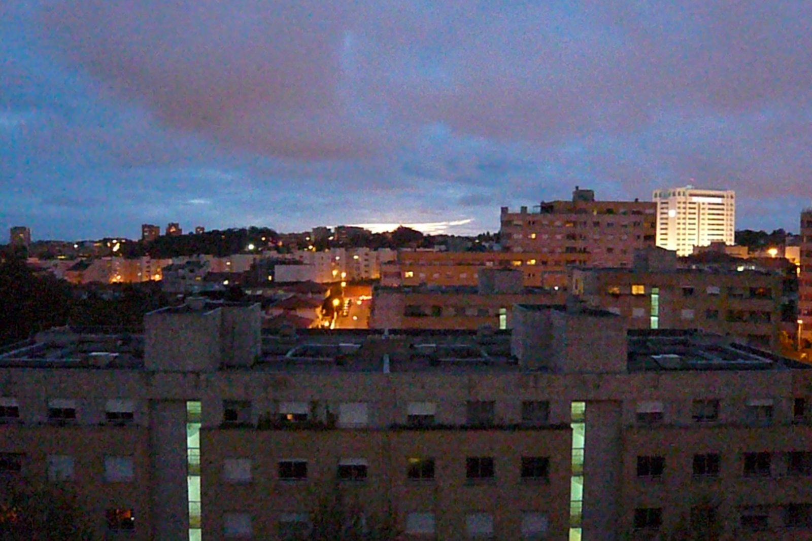 [L1070401.JPG]