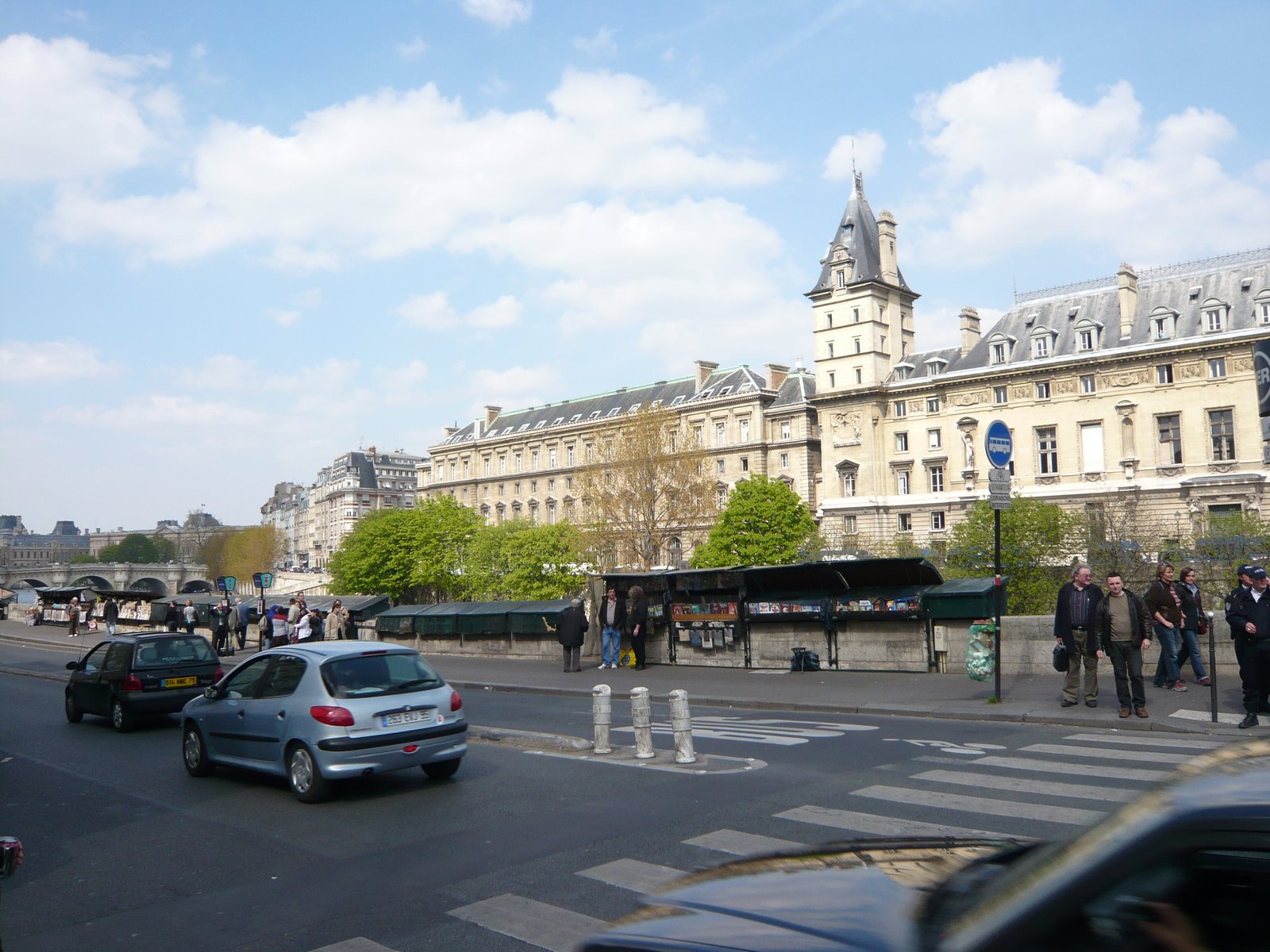 [L1060829.JPG]