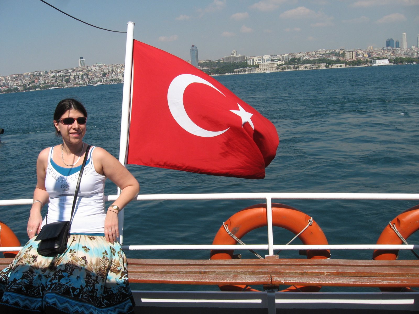 [Ferry+to+Palace.JPG]