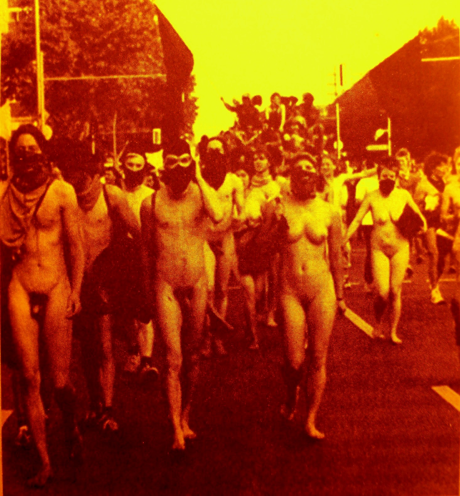 [NAKED+3.JPG]