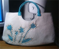 sweet little flower cutout handbag