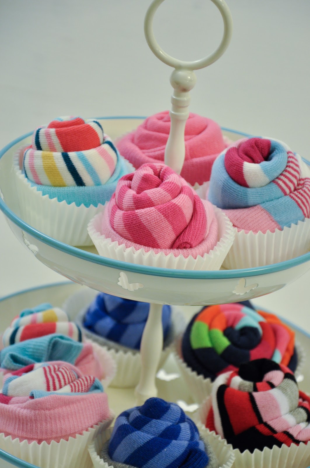 pippa's long stockings DIY sock cupcakes