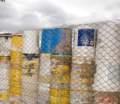 Construção sustentável - muro ecológico construido com resíduos da construção civil