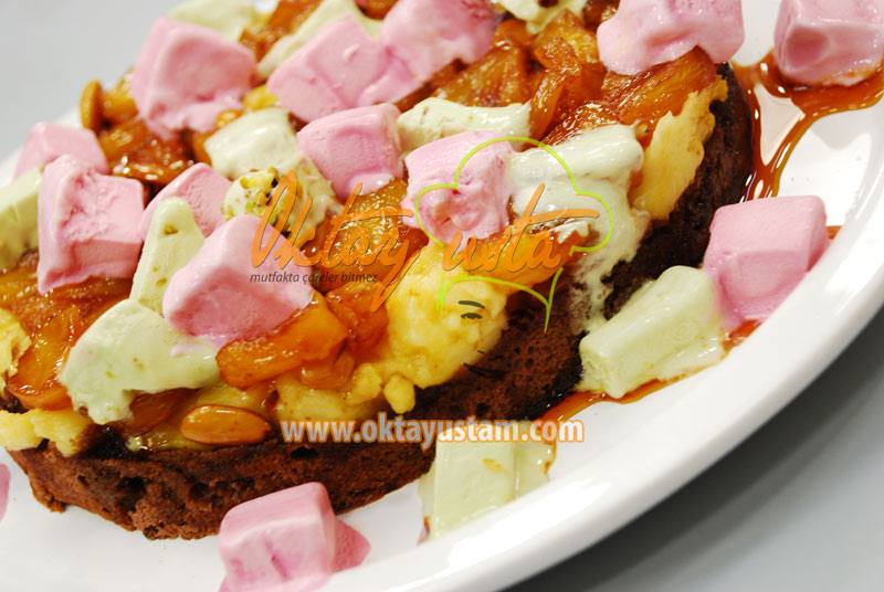 [bademli-ananasli-pasta-(1).jpg]