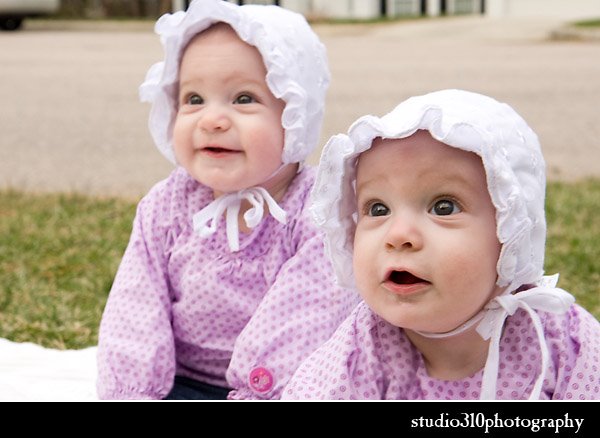 natural light twins photographer in raleigh nc