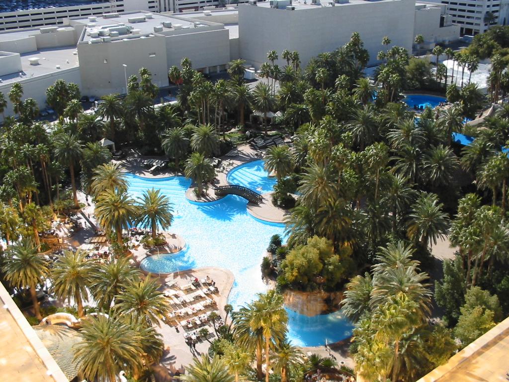 a rainx Las Vegas Pools