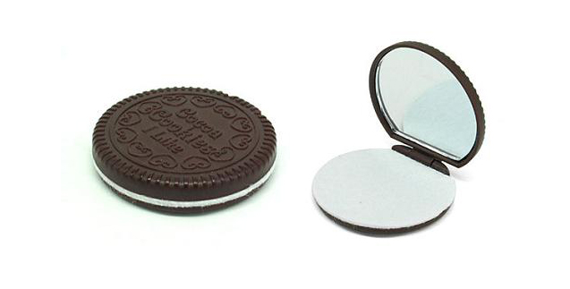 [chocolate-cookie-compact.jpg]