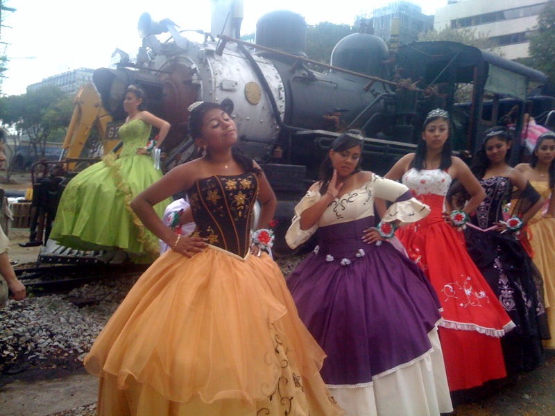 IJDFCUAUHTEMOC QUINCEAÑERAS DEL BICENTENARIO 2010