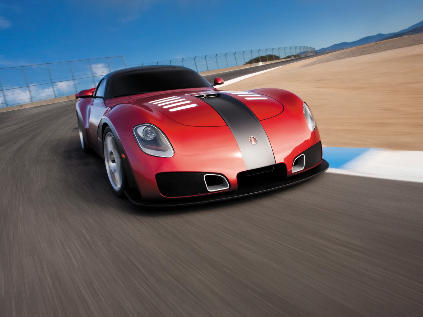 http://4.bp.blogspot.com/_viCh1SFyGrA/TOwfbxE3swI/AAAAAAAAAI4/dICdTVINNII/s1600/2010-Devon-GTX-Front-Angle-1920x1440.jpg